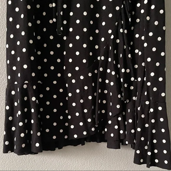 BOOHOO Black and White Polka Dot Dress - Size 8 - Picture 7 of 7